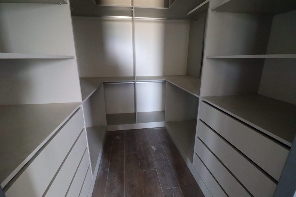 MERSİN ARPAÇBAHŞİŞ KAYIKÇIOĞLU’NDA SATILIK LÜKS 4+1 DAİRE