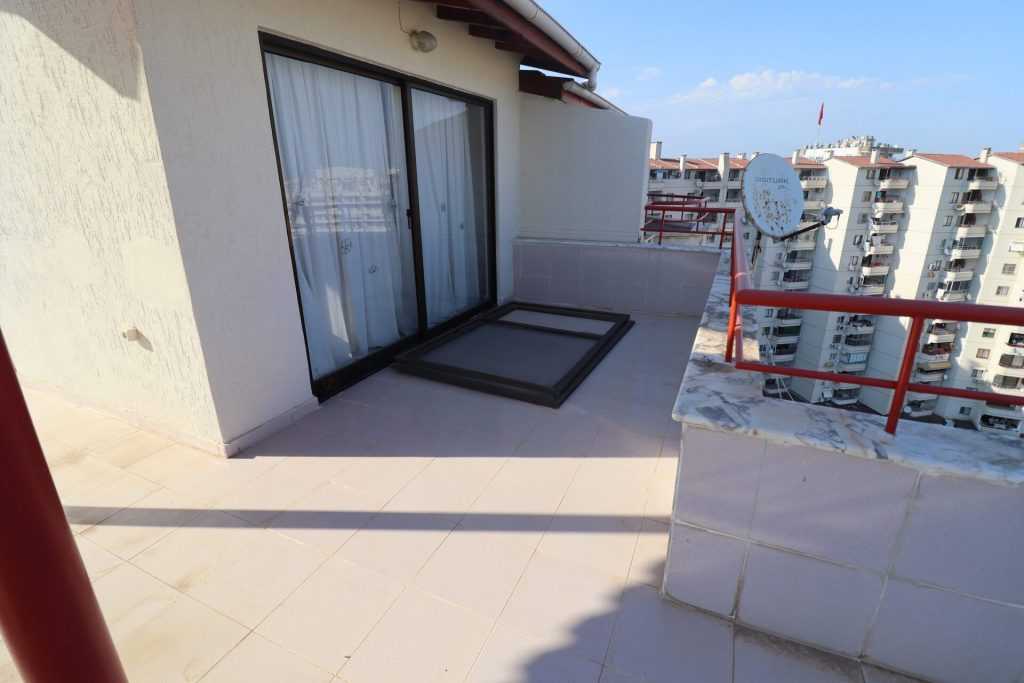 TÖMÜK GONDOL 1 SİTESİ EŞYALI AHŞAP TERASLI SATILIK 3+1 DENİZ MANZARALI