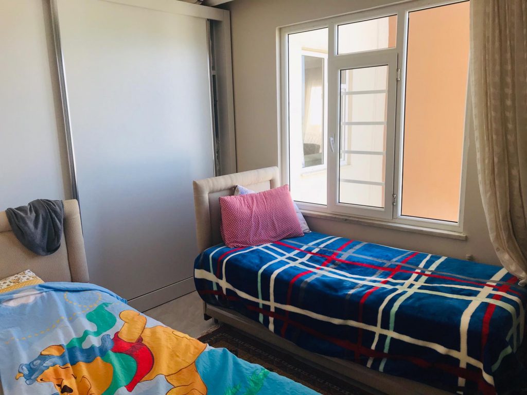 Erdemli Onur Sitesi Full Deniz Manzaralı Satılık 3+1 Daire