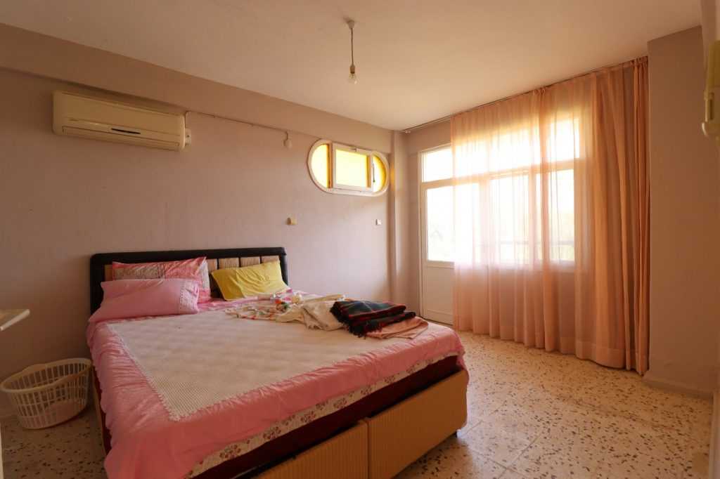 GÜNEY MARİNA SİTESİNDE SATILIK BAKIMLI 3+1 VİLLA