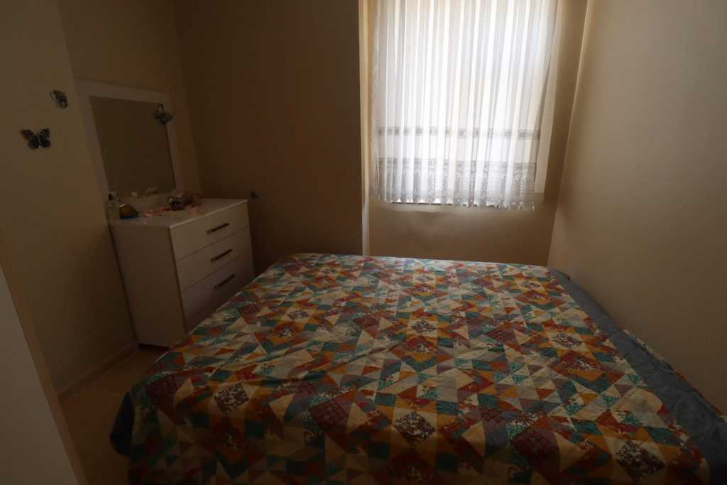 AYAŞ KOÇ SİTESİ EŞYALI SATILIK DENİZ MANZARALI 2+1 DAİRE