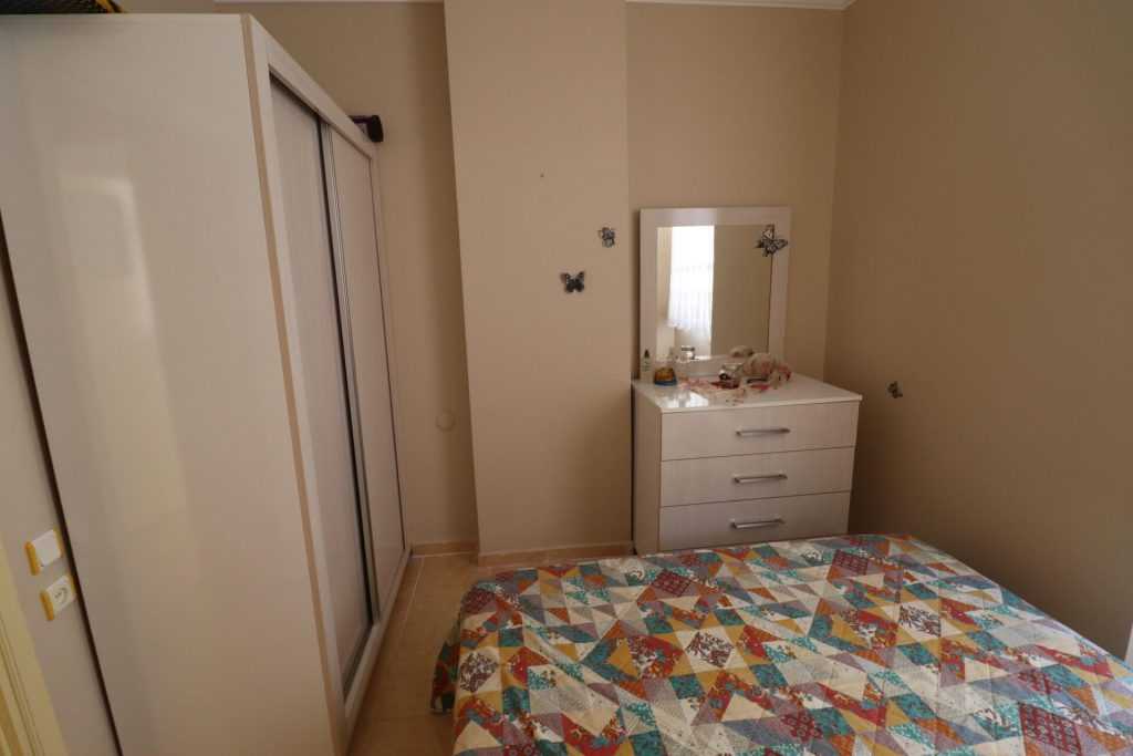 AYAŞ KOÇ SİTESİ EŞYALI SATILIK DENİZ MANZARALI 2+1 DAİRE