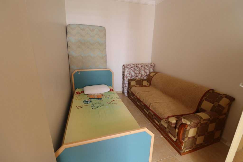 AYAŞ KOÇ SİTESİ EŞYALI SATILIK DENİZ MANZARALI 2+1 DAİRE