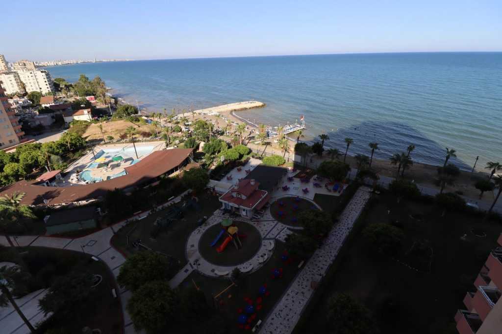 Mersin Erdemli Çeşmeli Liparis 3 Sitesi Eşyalı Satılık 3+1 Köşe Daire