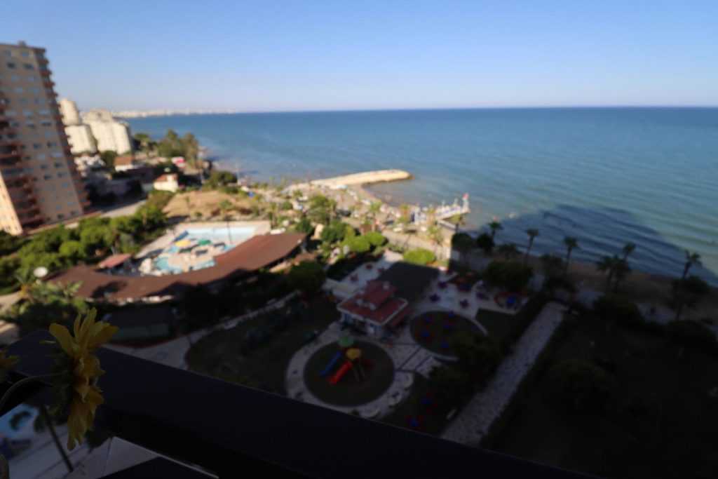 Mersin Erdemli Çeşmeli Liparis 3 Sitesi Eşyalı Satılık 3+1 Köşe Daire