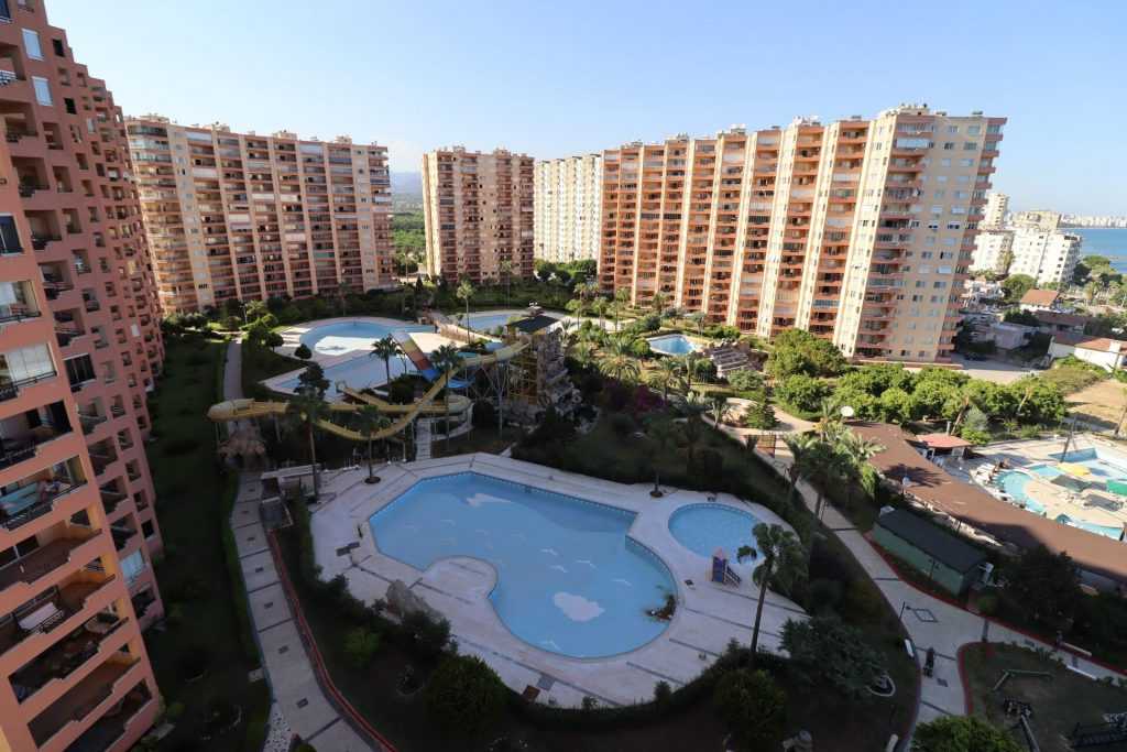 Mersin Erdemli Çeşmeli Liparis 3 Sitesi Eşyalı Satılık 3+1 Köşe Daire