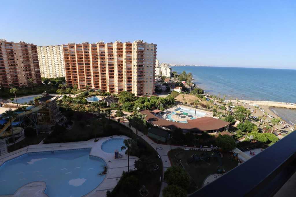Mersin Erdemli Çeşmeli Liparis 3 Sitesi Eşyalı Satılık 3+1 Köşe Daire