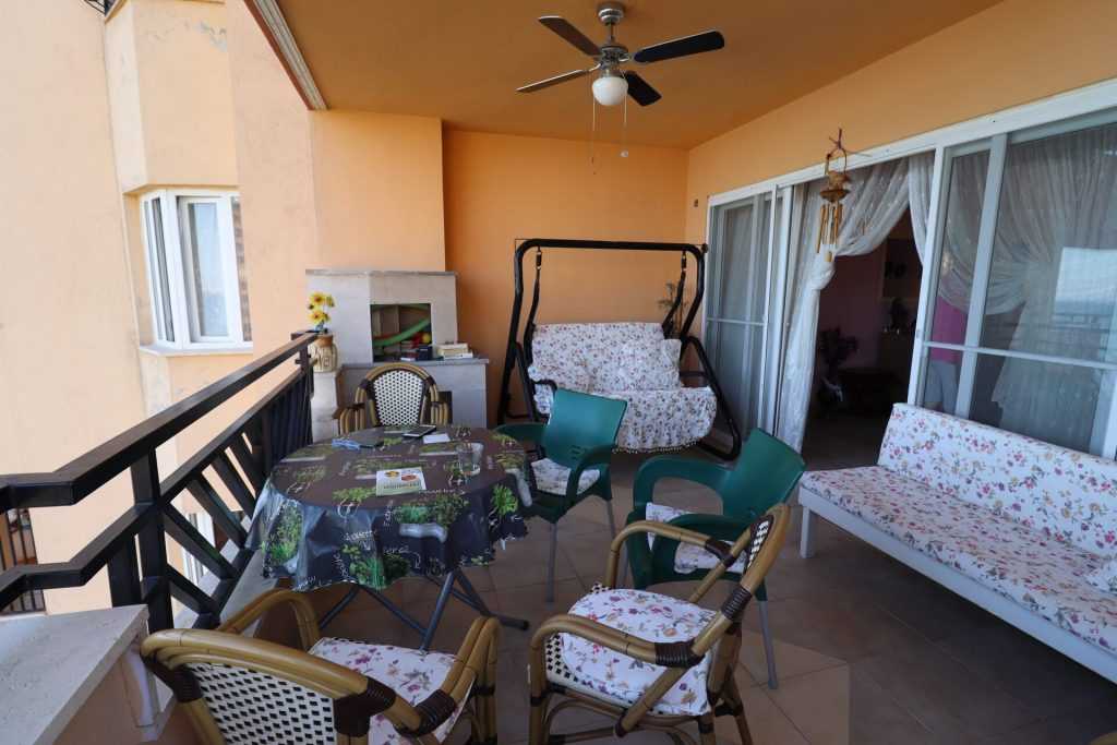 Mersin Erdemli Çeşmeli Liparis 3 Sitesi Eşyalı Satılık 3+1 Köşe Daire