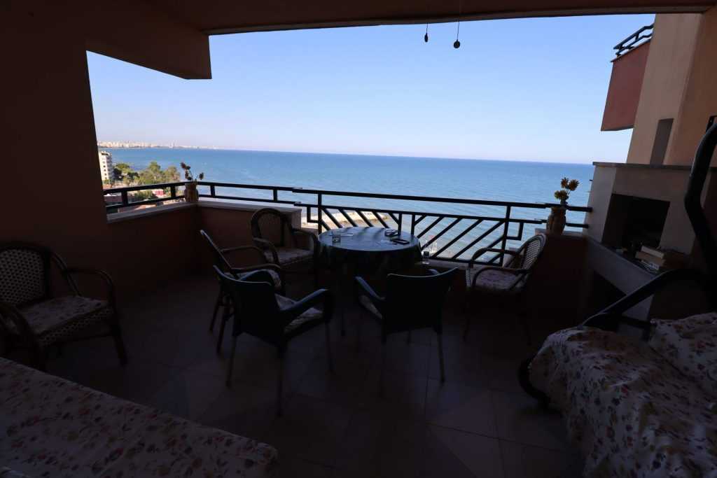 Mersin Erdemli Çeşmeli Liparis 3 Sitesi Eşyalı Satılık 3+1 Köşe Daire