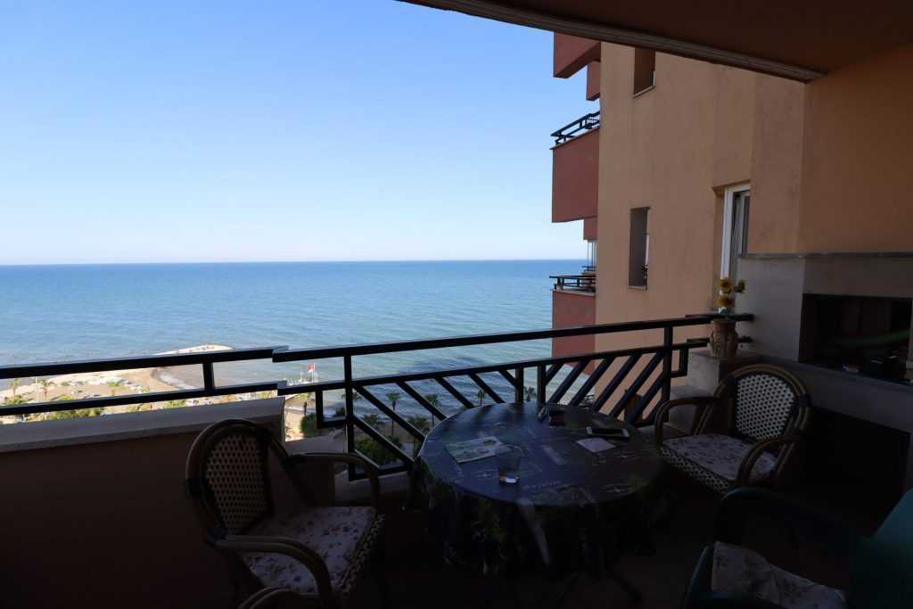 Mersin Erdemli Çeşmeli Liparis 3 Sitesi Eşyalı Satılık 3+1 Köşe Daire