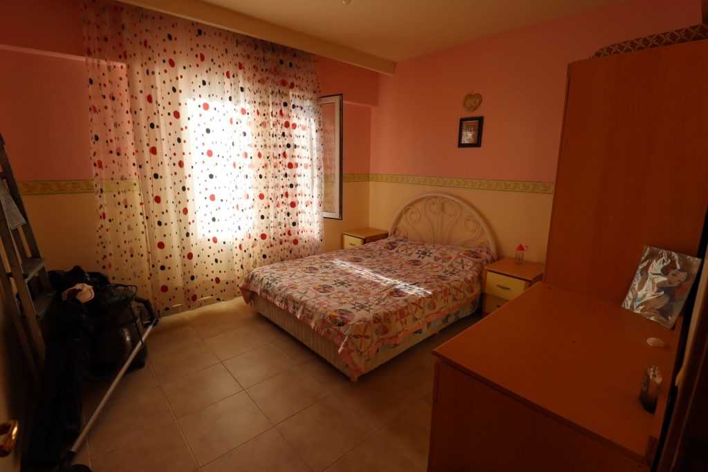 Mersin Erdemli Çeşmeli Liparis 3 Sitesi Eşyalı Satılık 3+1 Köşe Daire