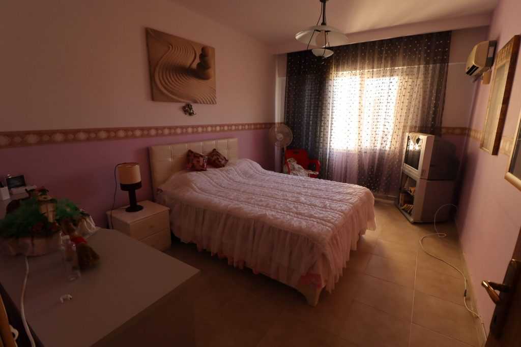 Mersin Erdemli Çeşmeli Liparis 3 Sitesi Eşyalı Satılık 3+1 Köşe Daire