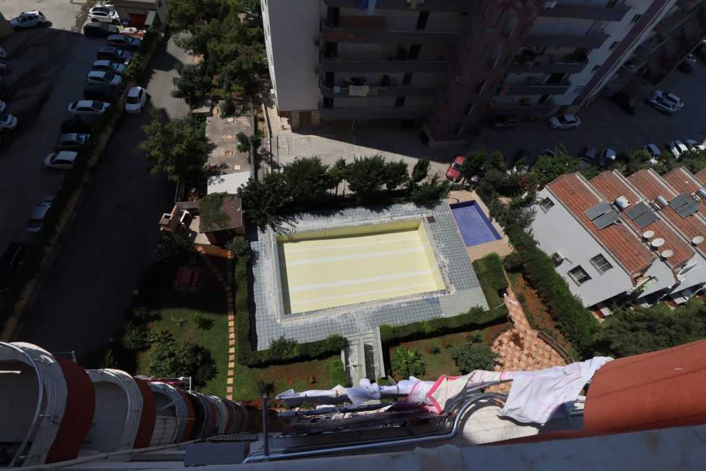 ERDEMLİ TÖMÜK SEYRANBAĞLARI HAVUZLU SİTEDE SATILIK 3+1 YAZLIK DAİRE