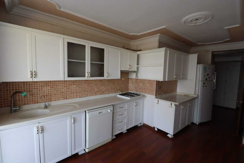 ERDEMLİ TÖMÜK SEYRANBAĞLARI HAVUZLU SİTEDE SATILIK 3+1 YAZLIK DAİRE