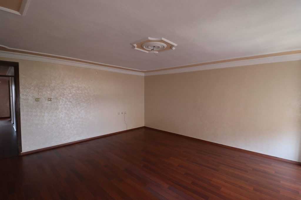 ERDEMLİ TÖMÜK SEYRANBAĞLARI HAVUZLU SİTEDE SATILIK 3+1 YAZLIK DAİRE