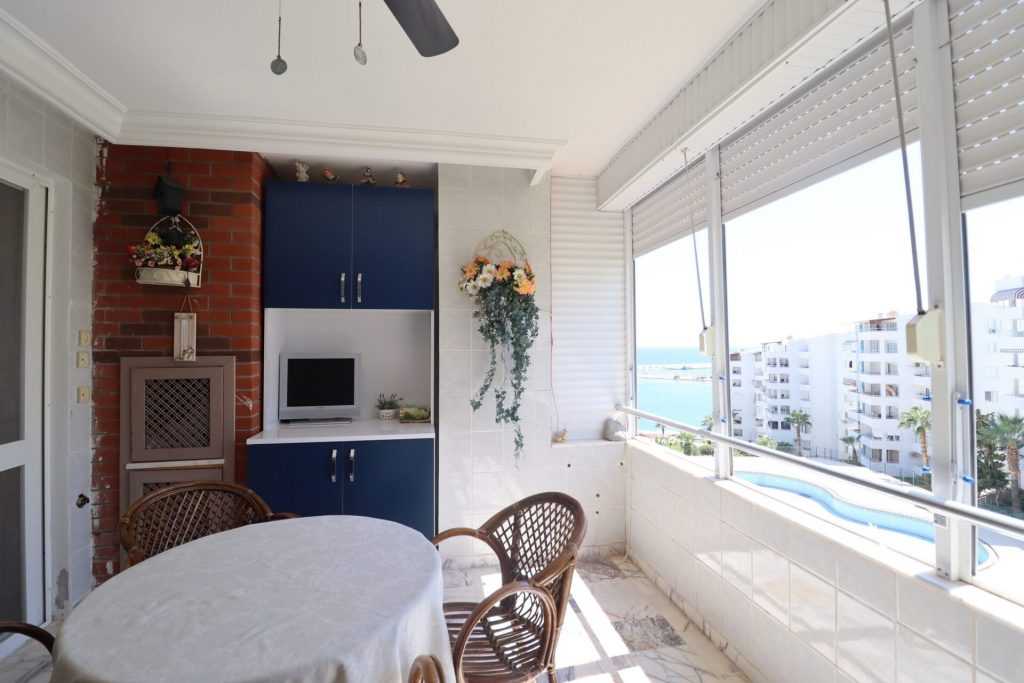 Mersin Kumkuyu Marina Sitesi Eşyalı Satılık Daire