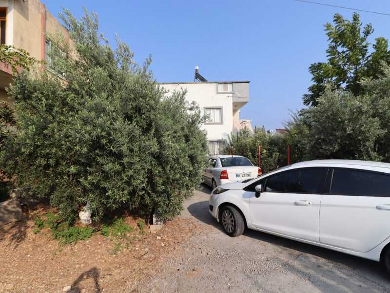 Mersin Erdemli Fatih Mahallesi Müstakil Arsa İçinde 5+1 Satılık Daire