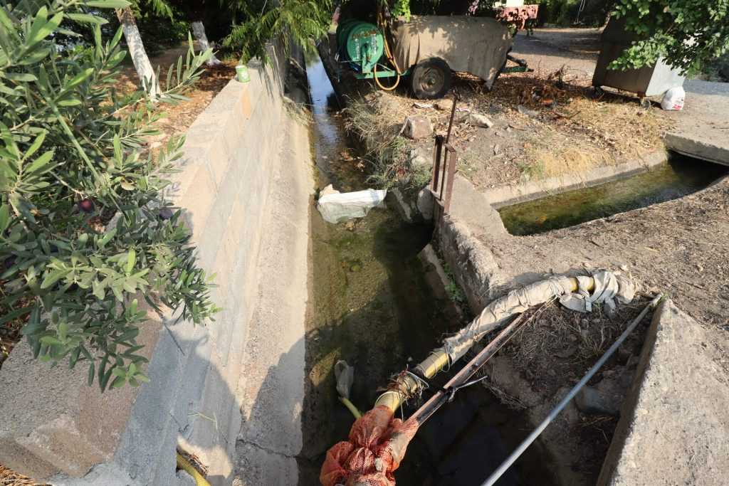Mersin Erdemli Fatih Mahallesi Müstakil Arsa İçinde 5+1 Satılık Daire