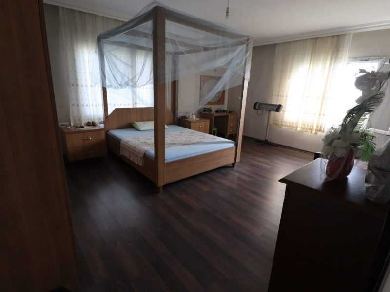 Mersin Erdemli Fatih Mahallesi Müstakil Arsa İçinde 5+1 Satılık Daire