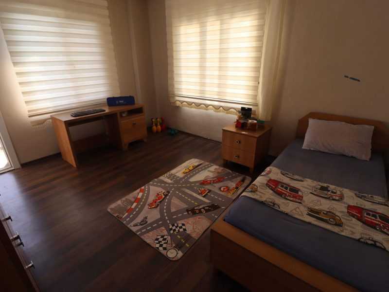 Mersin Erdemli Fatih Mahallesi Müstakil Arsa İçinde 5+1 Satılık Daire