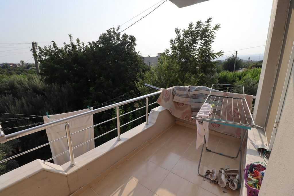 Mersin Erdemli Fatih Mahallesi Müstakil Arsa İçinde 5+1 Satılık Daire