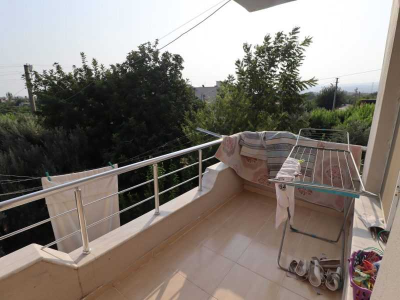 Mersin Erdemli Fatih Mahallesi Müstakil Arsa İçinde 5+1 Satılık Daire