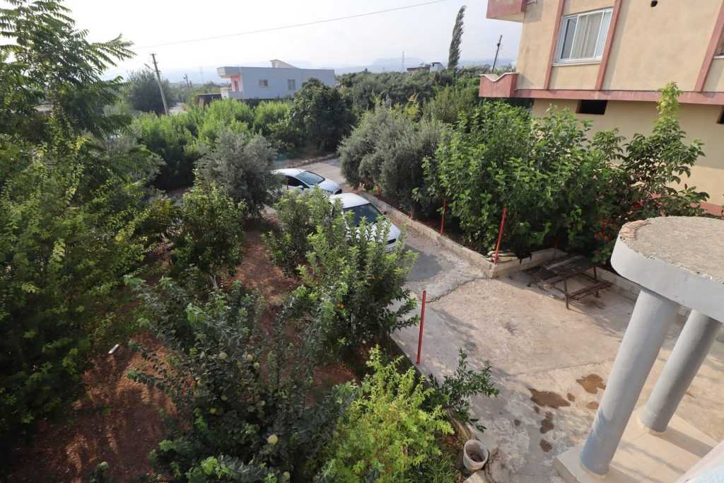 Mersin Erdemli Fatih Mahallesi Müstakil Arsa İçinde 5+1 Satılık Daire