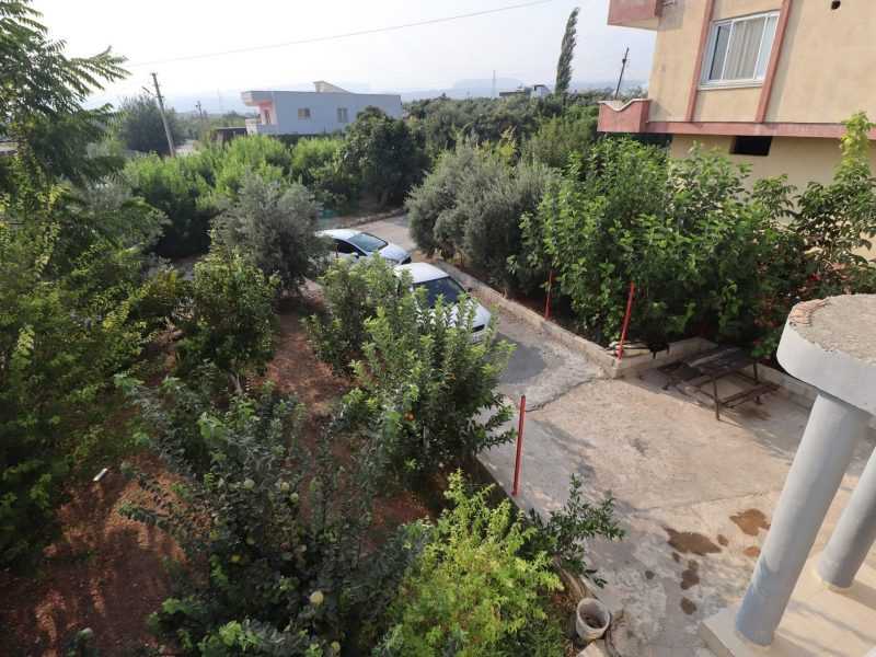 Mersin Erdemli Fatih Mahallesi Müstakil Arsa İçinde 5+1 Satılık Daire