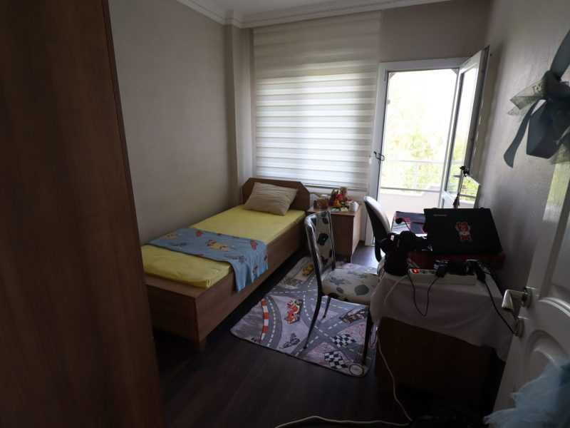 Mersin Erdemli Fatih Mahallesi Müstakil Arsa İçinde 5+1 Satılık Daire
