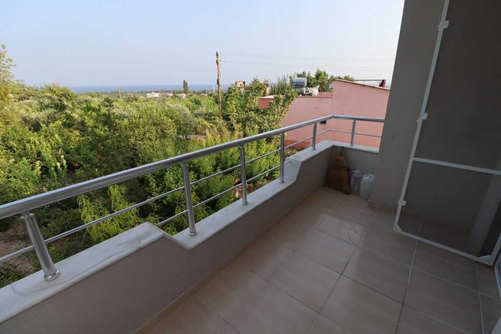 Mersin Erdemli Fatih Mahallesi Müstakil Arsa İçinde 5+1 Satılık Daire