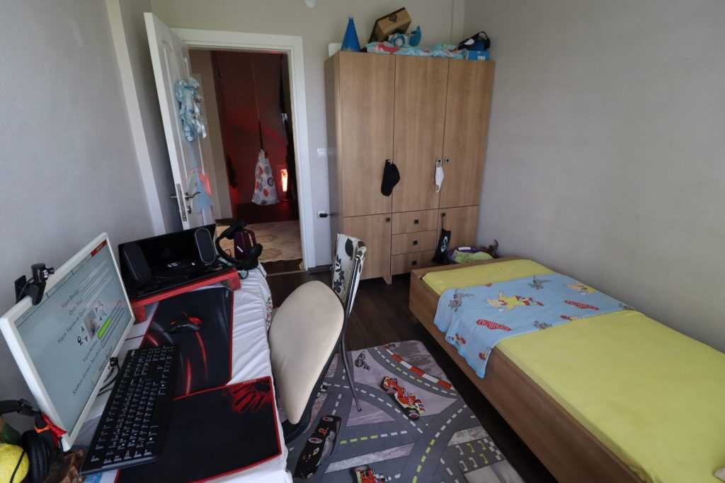 Mersin Erdemli Fatih Mahallesi Müstakil Arsa İçinde 5+1 Satılık Daire