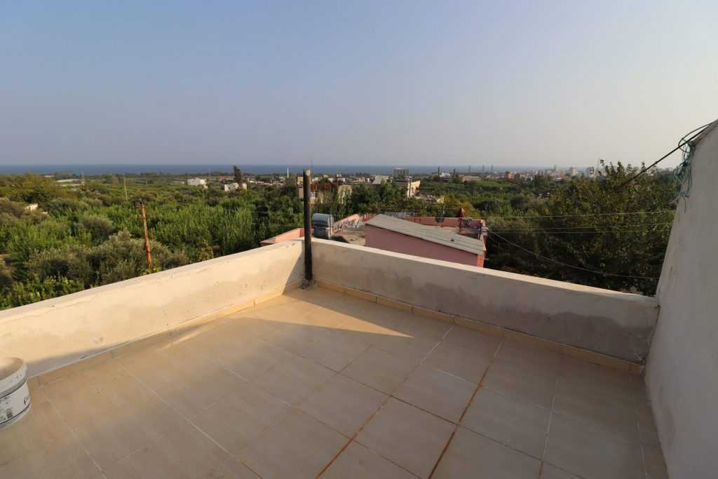 Mersin Erdemli Fatih Mahallesi Müstakil Arsa İçinde 5+1 Satılık Daire