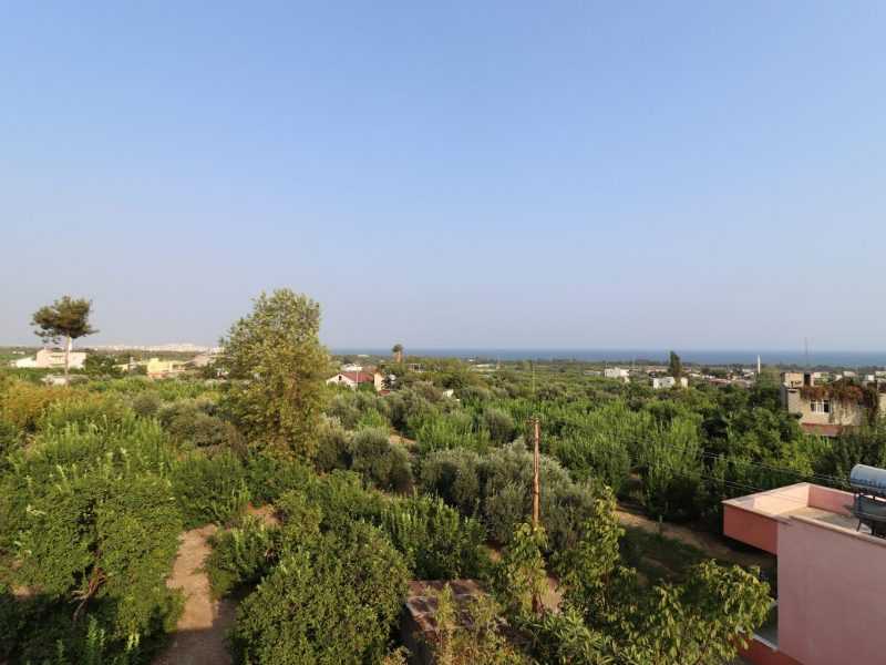 Mersin Erdemli Fatih Mahallesi Müstakil Arsa İçinde 5+1 Satılık Daire