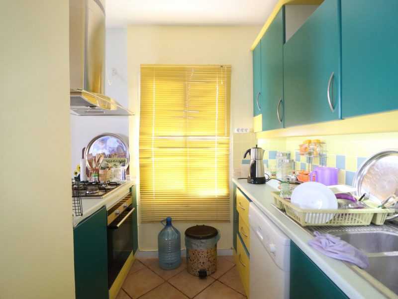 Erdemli Arpaçbahşiş Manolya 2 Sitesi Denize Sıfır Satılık Daire