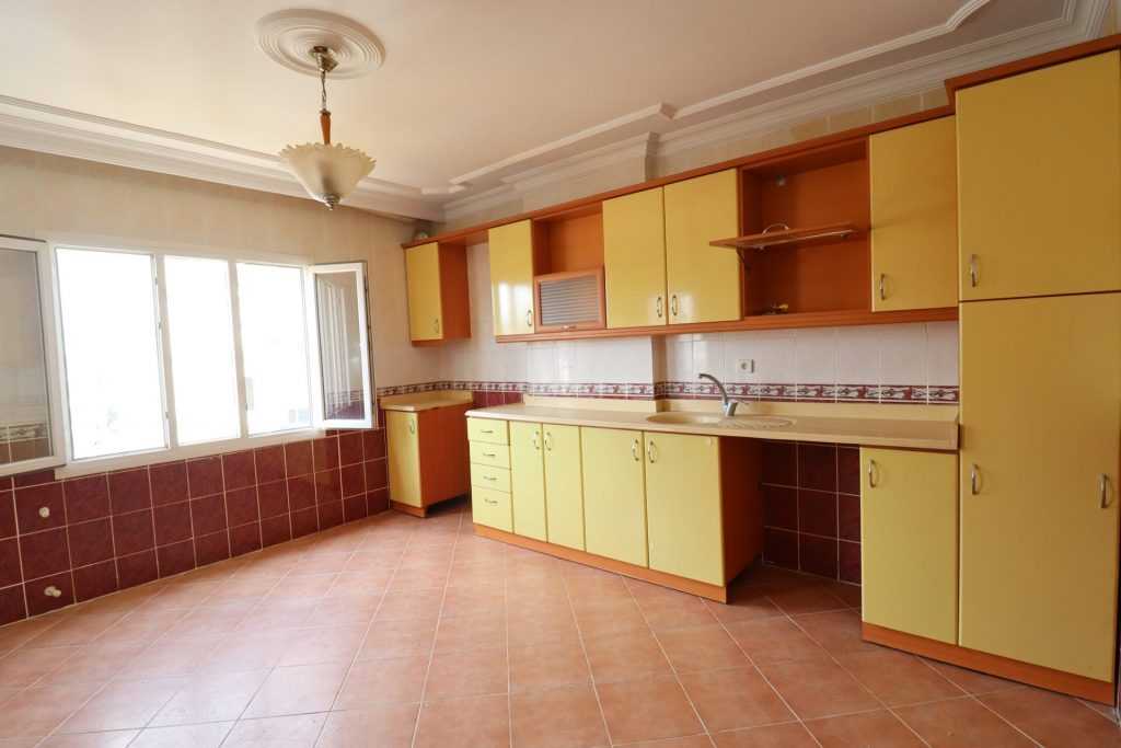 Erdemli Akdeniz Deniz Manzaralı Geniş Masrafız Satılık 3+1 Daire