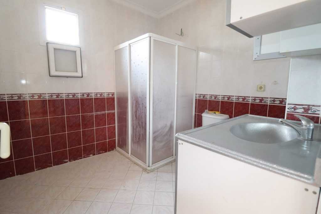 Erdemli Akdeniz Deniz Manzaralı Geniş Masrafız Satılık 3+1 Daire