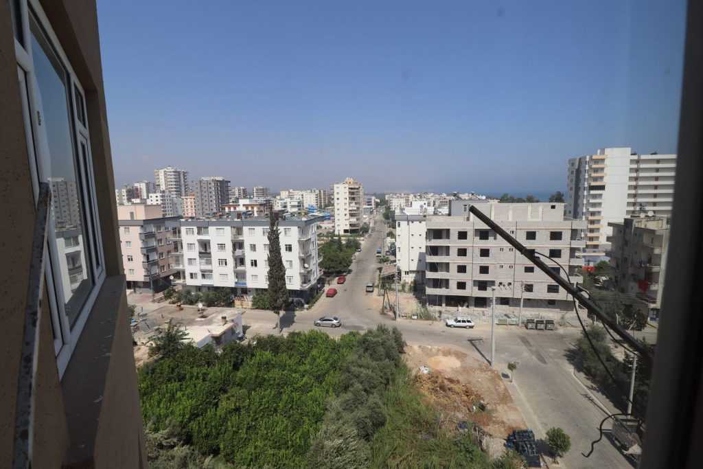ERDEMLİ SELCEN SİTESİNDE EŞYALI SATILIK 3+1 DAİRE