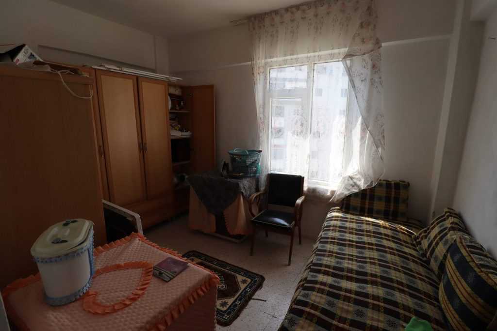 ERDEMLİ SELCEN SİTESİNDE EŞYALI SATILIK 3+1 DAİRE