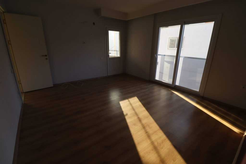ERDEMLİ SÜZERLER PLAZA 4+1 SATILIK CEPHELERİ AÇIK LÜKS DAİRE