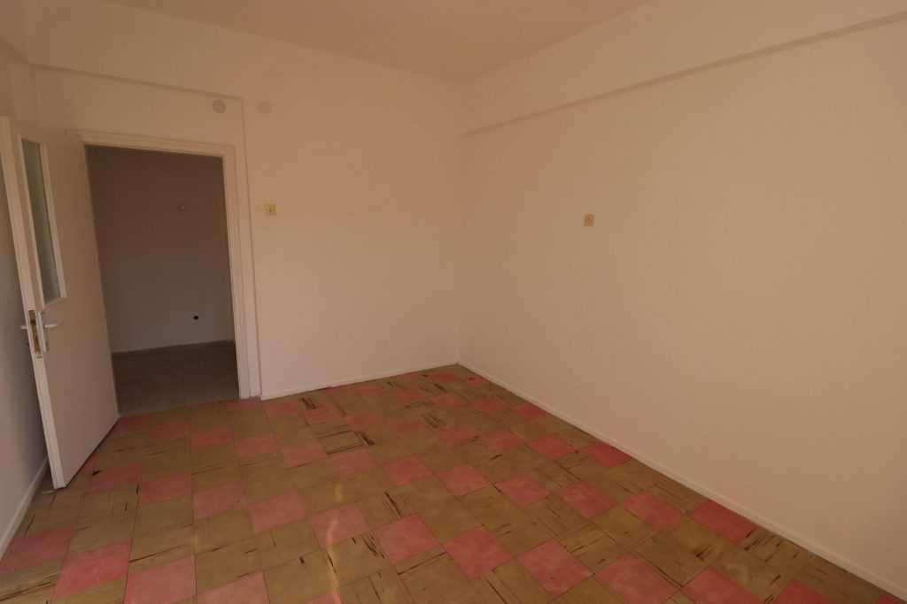 ERDEMLİ TÖMÜK ERAS SİTESİNDE ACİL SATILIK 2+1 DAİRE