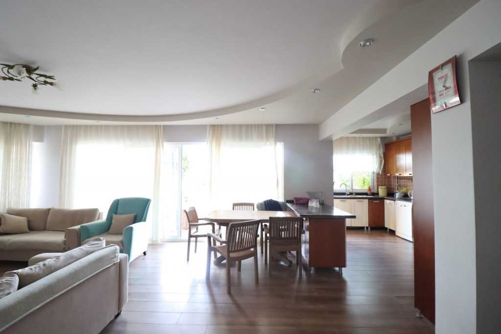Mersin Erdemli Çeşmeli Liparis 3 Sitesi Satılık 4+1 Kafa Daire