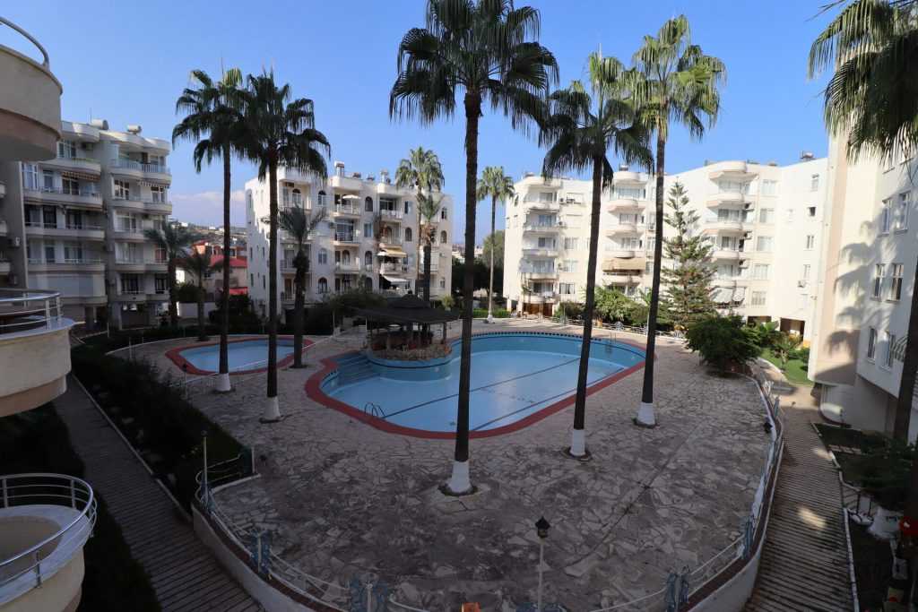 MERSİN ERDEMLİ KUMKUYU KORİKOS SİTESİ EŞYALI SATILIK 1+1 DAİRE