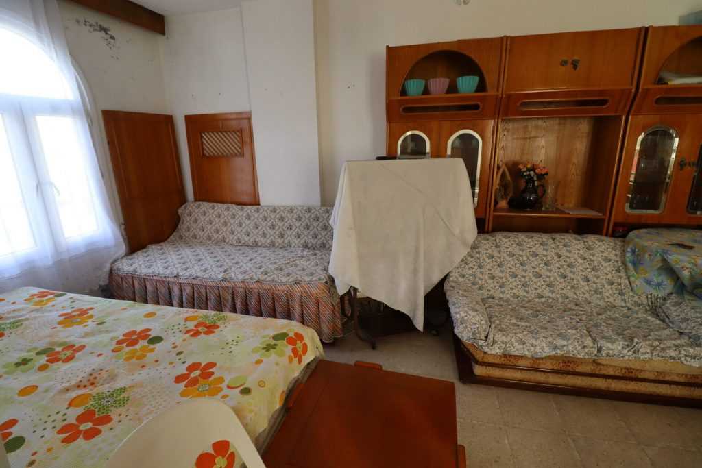 MERSİN ERDEMLİ KUMKUYU KORİKOS SİTESİ EŞYALI SATILIK 1+1 DAİRE