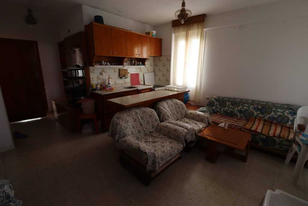 MERSİN ERDEMLİ KUMKUYU KORİKOS SİTESİ EŞYALI SATILIK 1+1 DAİRE