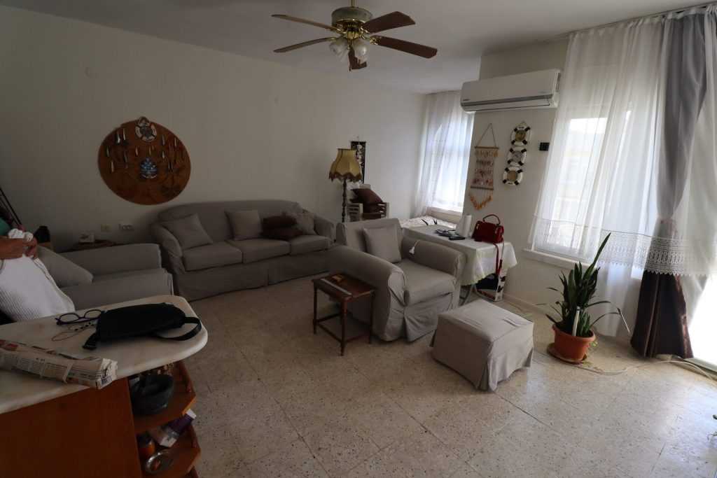 Mersin Erdemli Kumkuyu Korikos Sitesi Deniz Manzaralı Eşyalı Satılık 1+1 Daire