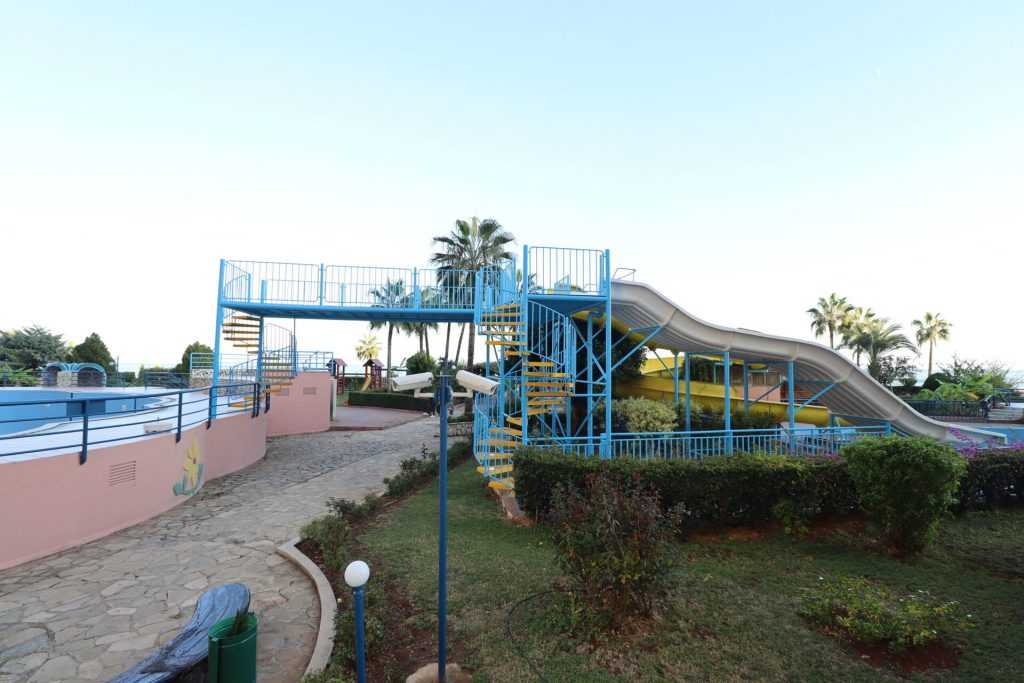 Mersin Erdemli Limonlu Liparis 4 Sitesi Eşyalı Kiralık 3+1 Daire