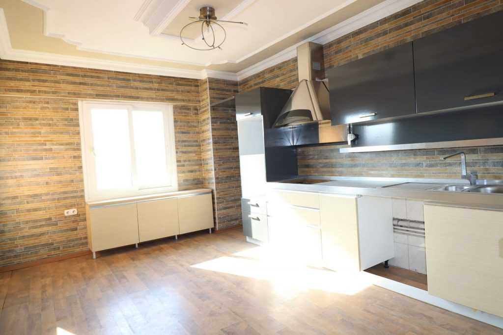 MERSİN ERDEMLİ ÜNİVERSİTE CADDESİ KARDELEN SİTESİ 3+1 SATILIK DAİRE