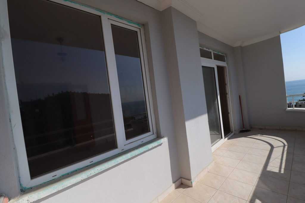 Tömük Uygar Sitesi Deniz Manzaralı Satılık 2+1 Daire