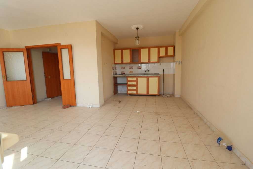 Tömük Uygar Sitesi Deniz Manzaralı Satılık 2+1 Daire