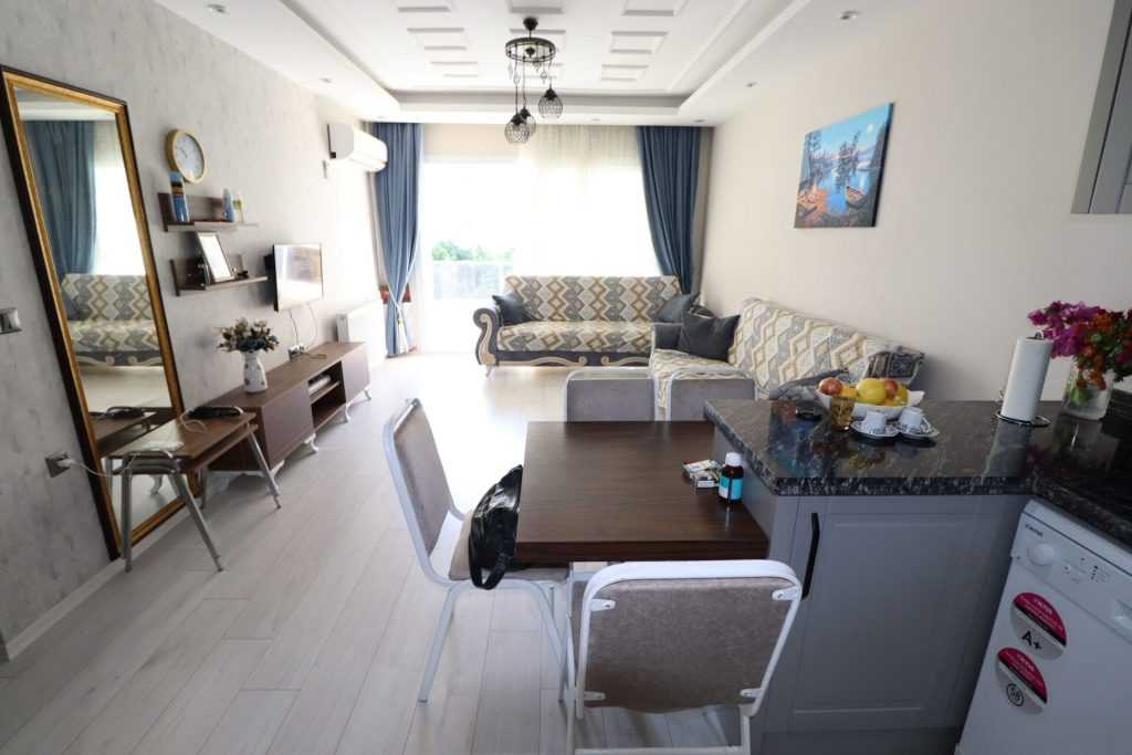 MERSİN TÖMÜK Bİ DÜNYA EVLERİ EŞYASIZ SATILIK 1+1 DAİRE